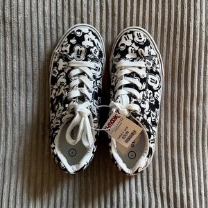 Mickey Mouse Sneakers by Disney (size 7)
